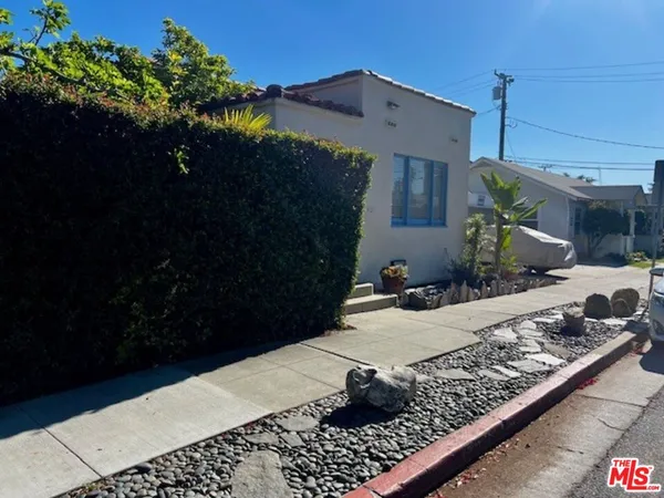 a picture of a house