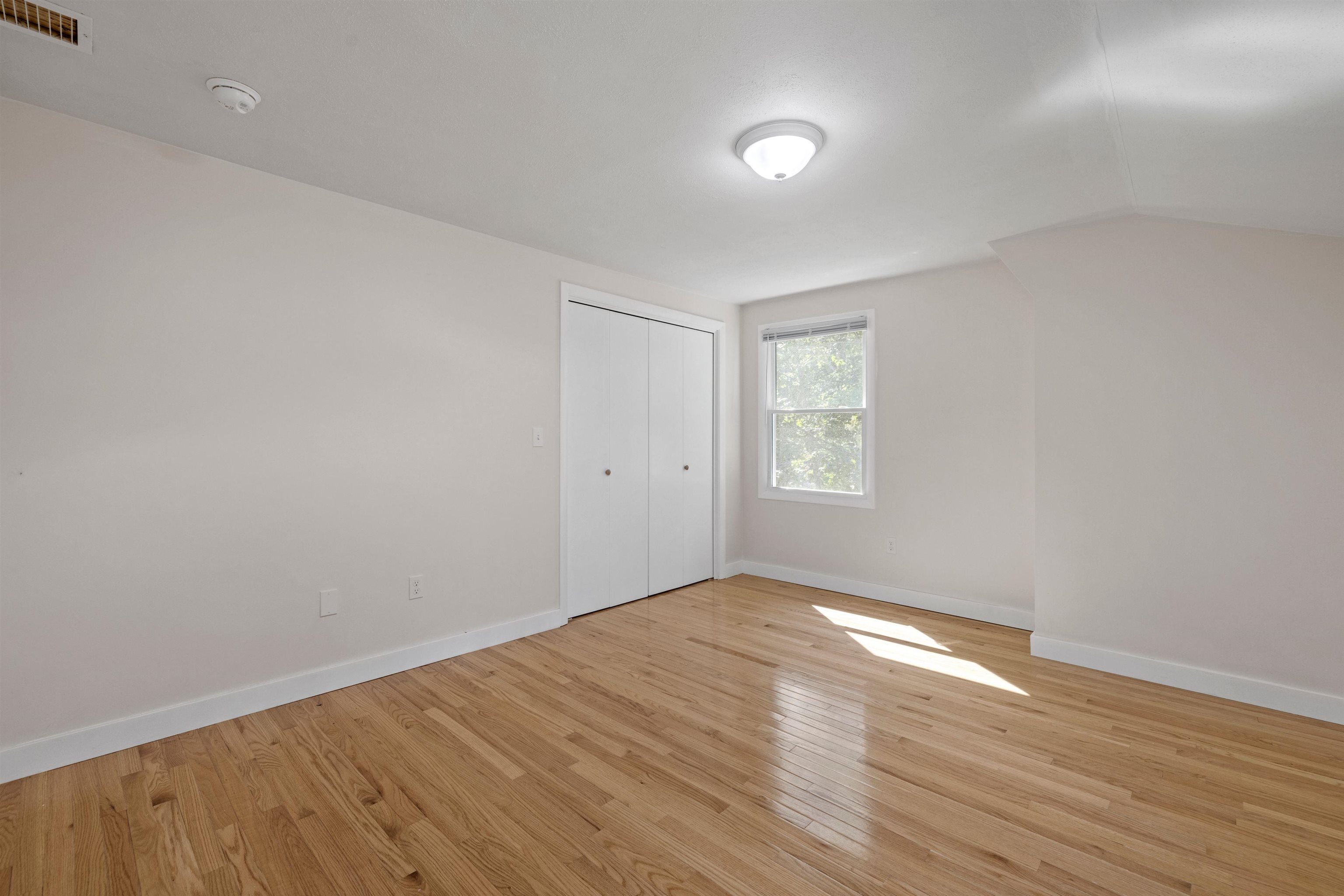 72 Shore Road Gilford, NH 03249 - Photo 15 of 39