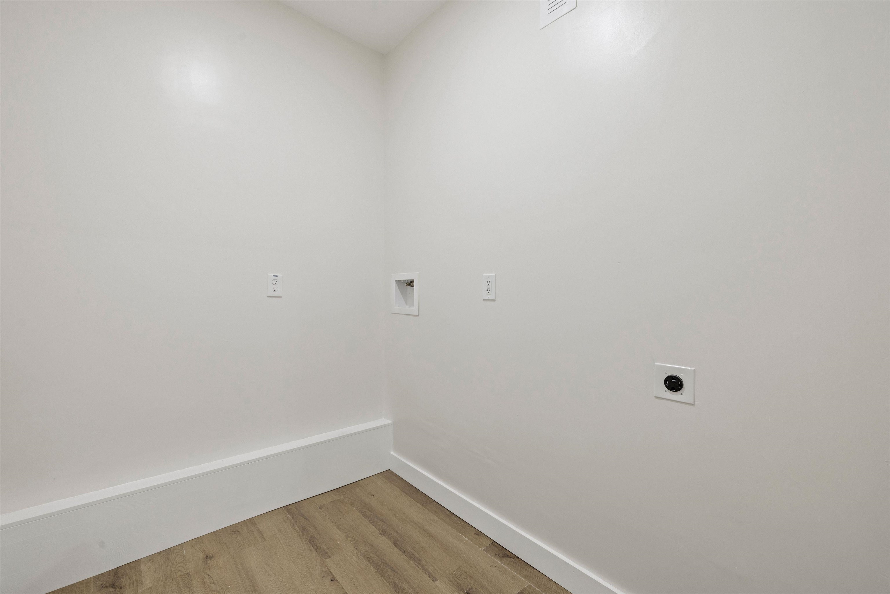 72 Shore Road Gilford, NH 03249 - Photo 26 of 39