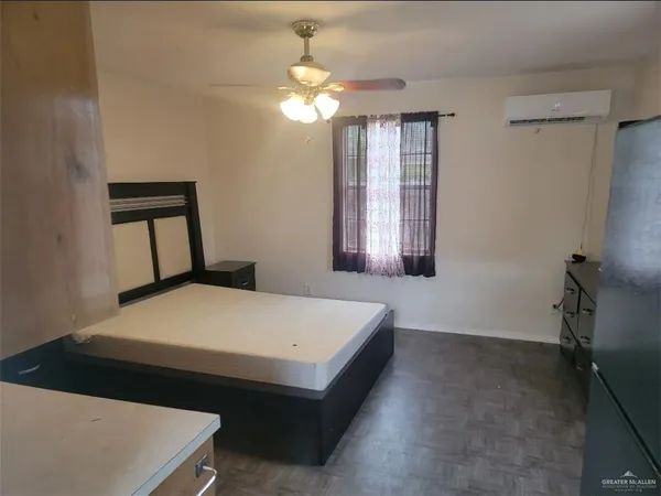 $650 | 1012 North Glasscock Road, Unit B, Mission, TX 78572