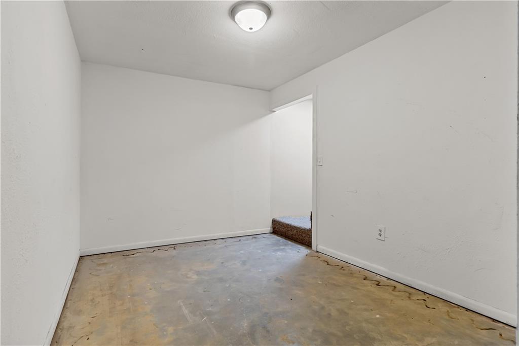 8 Northwest 515th Road Warrensburg, MO 64093 - Photo 45 of 54