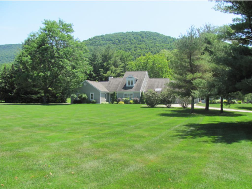 482 Lower Hollow Road, Unit 4 Dorset, VT 05251 - Photo 1 of 20 Gallery Image 1
