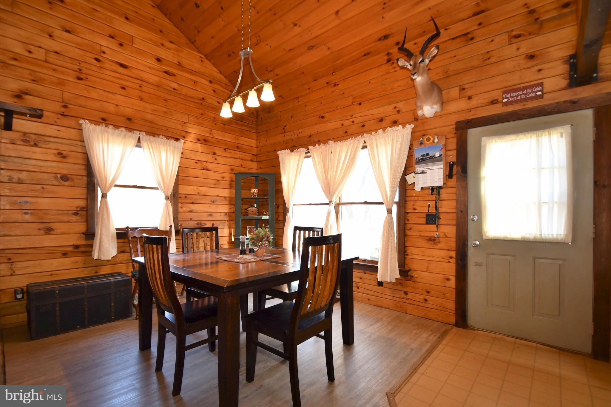175 Newcomer Road Windsor, PA 17366 - Photo 12 of 30 Dining Room