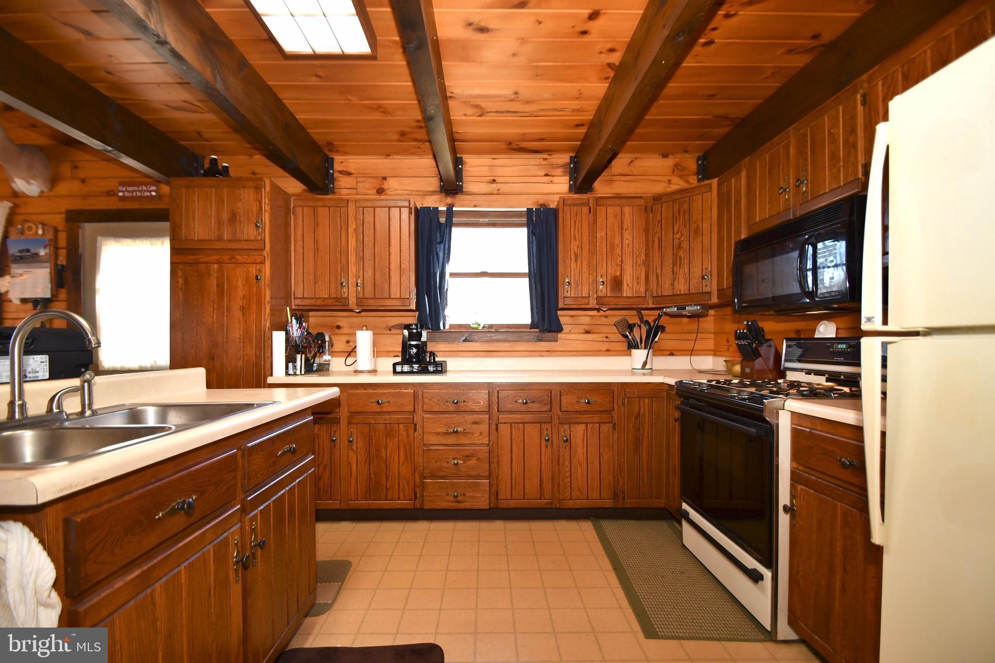 175 Newcomer Road Windsor, PA 17366 - Photo 18 of 30 Kitchen