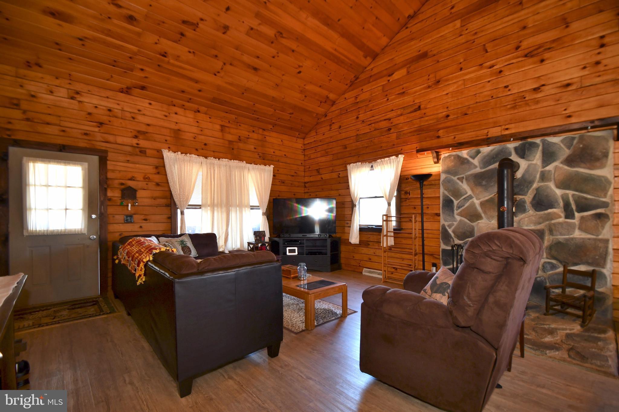 175 Newcomer Road Windsor, PA 17366 - Photo 19 of 30 Living Room