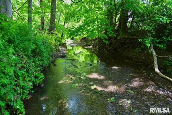 $47,000 | 2 Robinson Hill Road, Stonefort, IL 62987