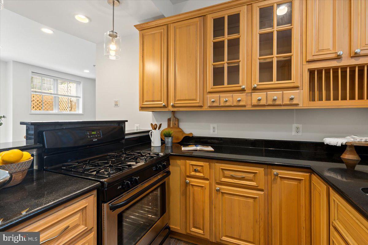 3350 17th Street Northwest, Unit T2 Washington, DC 20010 - Photo 14 of 31