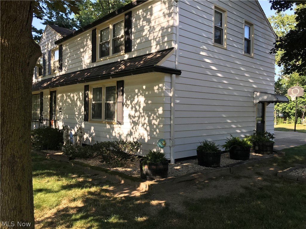 1167 Brainard Road Lyndhurst, OH 44124 - Photo 24 of 27