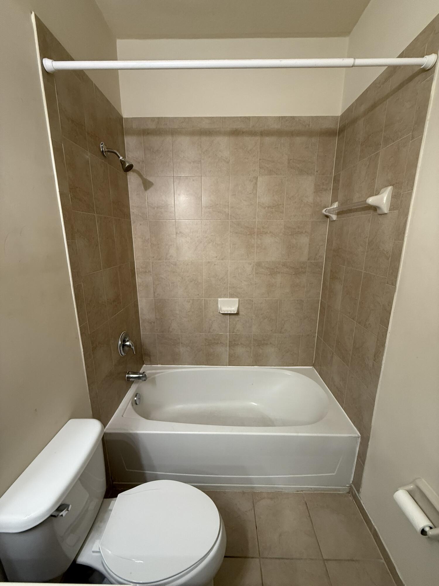 17093 Southwest 93rd Street Miami, FL 33196 - Photo 31 of 39 IMG_9140