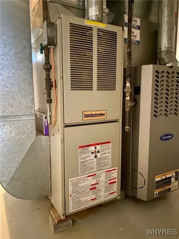 $163,900 | 105 Old Lyme Drive, Unit 3, Amherst, NY 14221