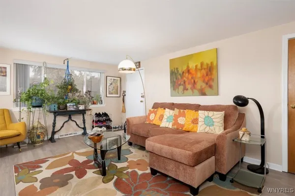 $155,900 | 105 Old Lyme Drive, Unit 3, Amherst, NY 14221