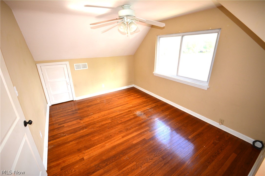 347 Gulf Road Elyria, OH 44035 - Photo 15 of 23