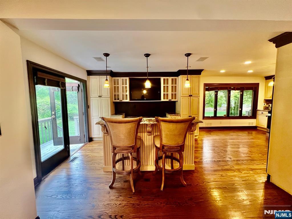 610 Glasmere Road Mahwah, NJ 07430 - Photo 6 of 46