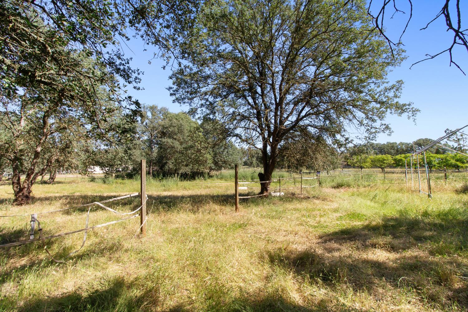12360 Cheyenne Way Burson, CA 95225 - Photo 32 of 83