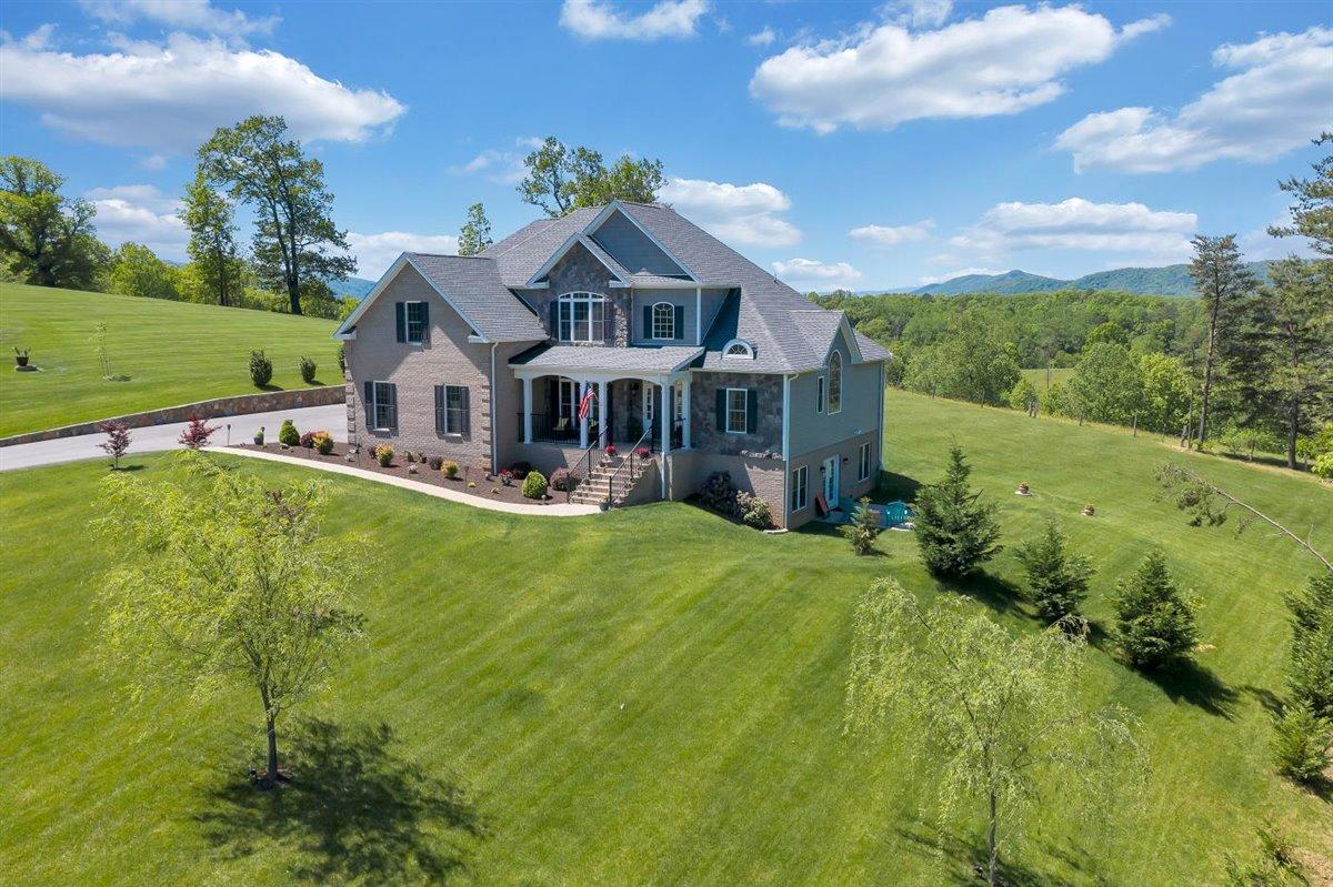 633 Thornblade Way Blue Ridge, VA 24064 - Photo 2 of 70 01-Rapid Imagery-60