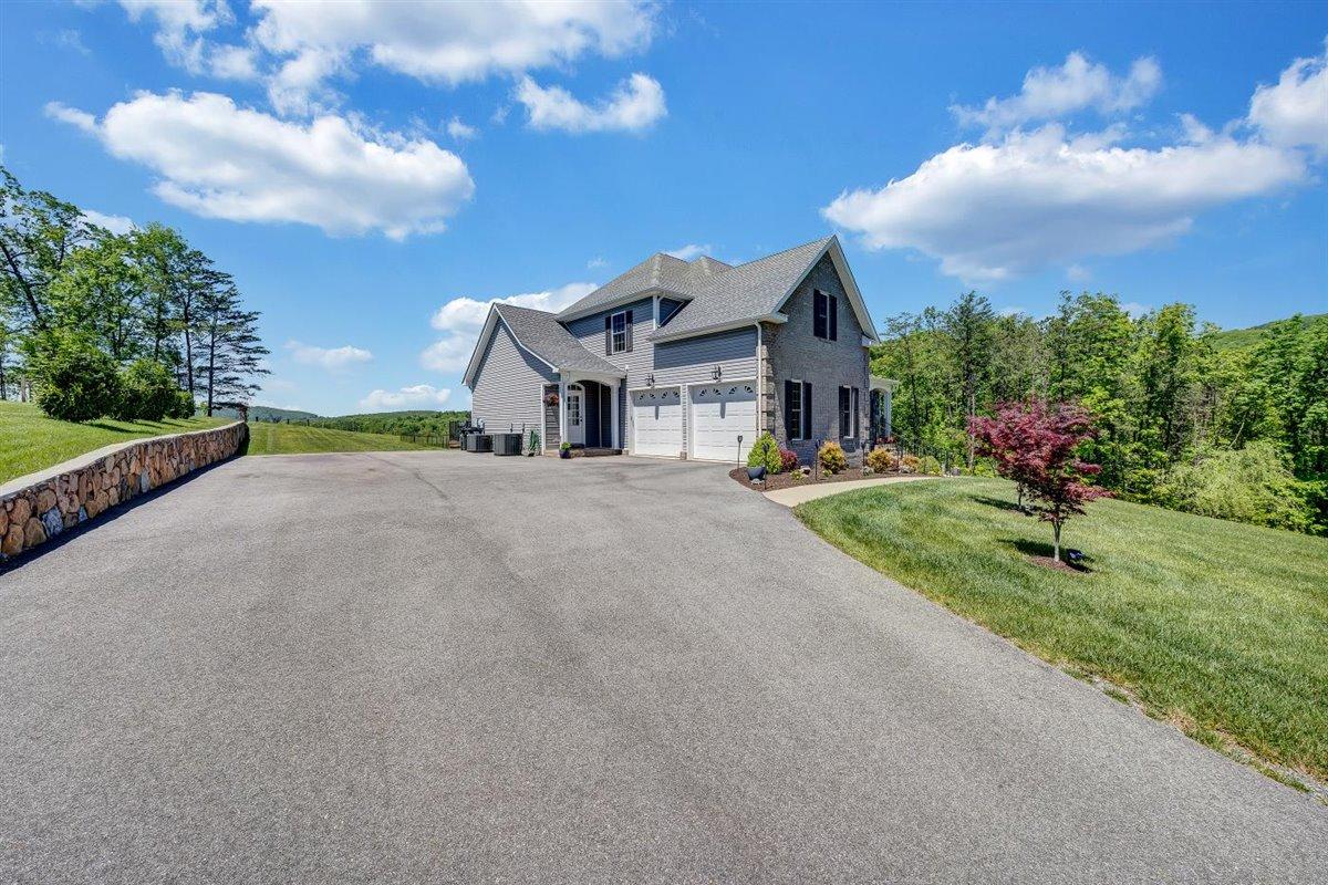 633 Thornblade Way Blue Ridge, VA 24064 - Photo 5 of 70 45-Rapid Imagery-51