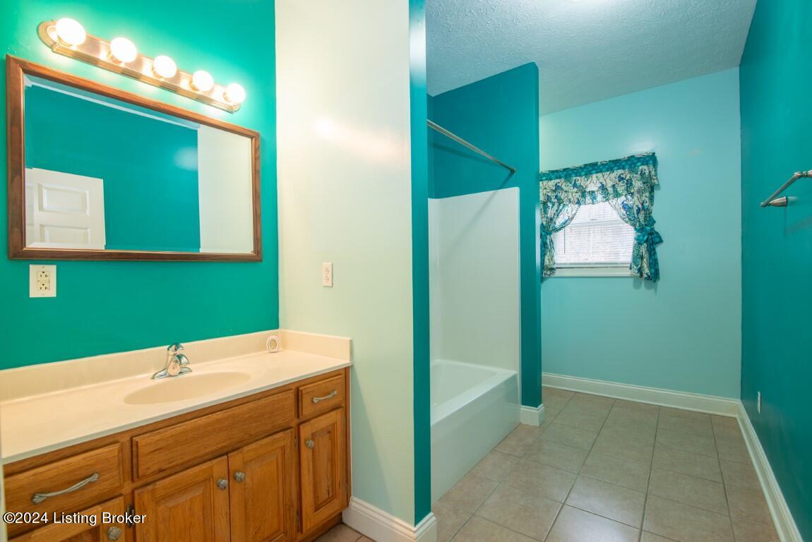 117 Rhodelia Road Payneville, KY 40157 - Photo 34 of 69 117 Rhodelia Road-33