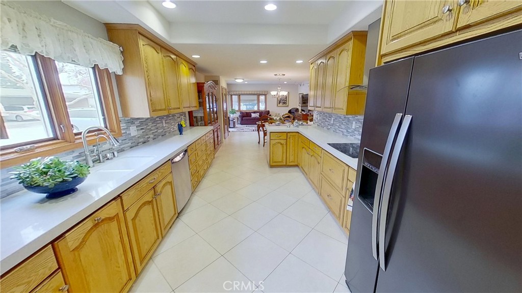 1921 St John Road Seal Beach, CA 90740 - Photo 16 of 27