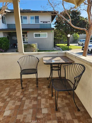 $825,000 | 1921 St John Road, Seal Beach, CA 90740