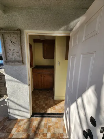 $825,000 | 1921 St John Road, Seal Beach, CA 90740