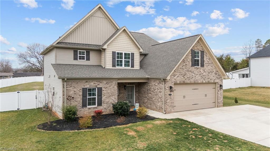 3785 Friendship Ledford Road Winston-Salem, NC 27107 - Photo 2 of 47