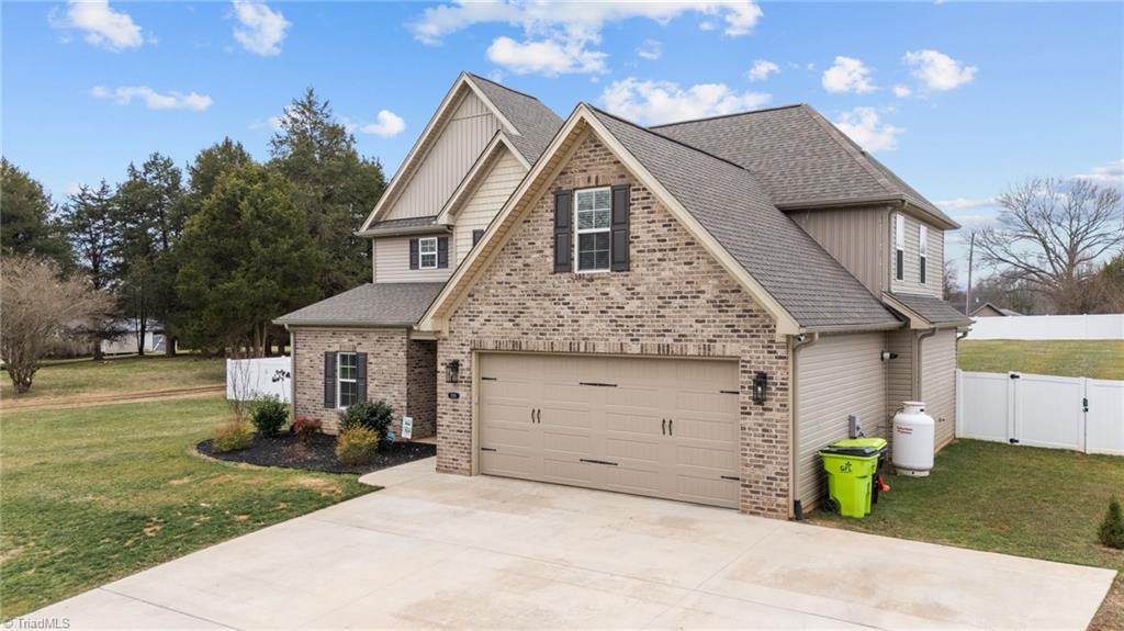 3785 Friendship Ledford Road Winston-Salem, NC 27107 - Photo 3 of 47