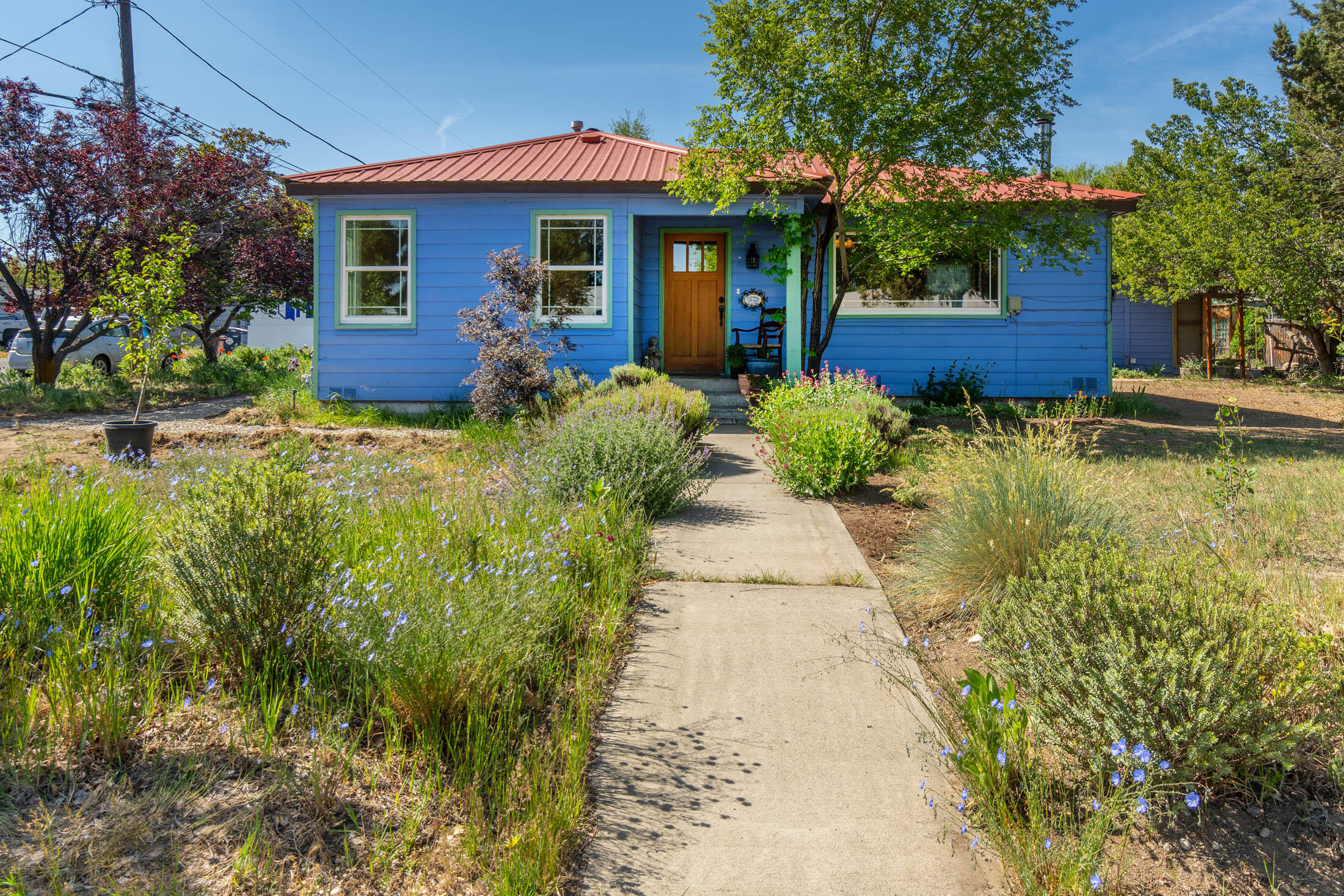 1808 Southwest Kalama Avenue Redmond, OR 97756 - Photo 1 of 22 1808 SW Kalama Ave_0101