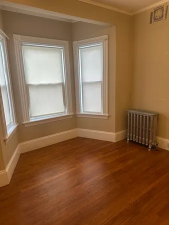 $2,500 | 226 Winthrop Street, Unit 2, Taunton, MA 02780