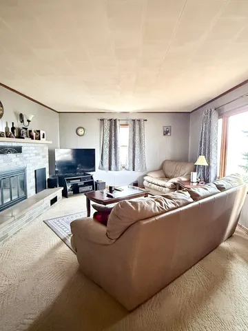 $195,000 | 4296 Highway 32, Union City, IN 47390