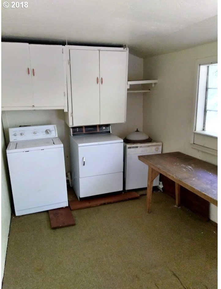 230 Elm Avenue Reedsport, OR 97467 - Photo 15 of 22