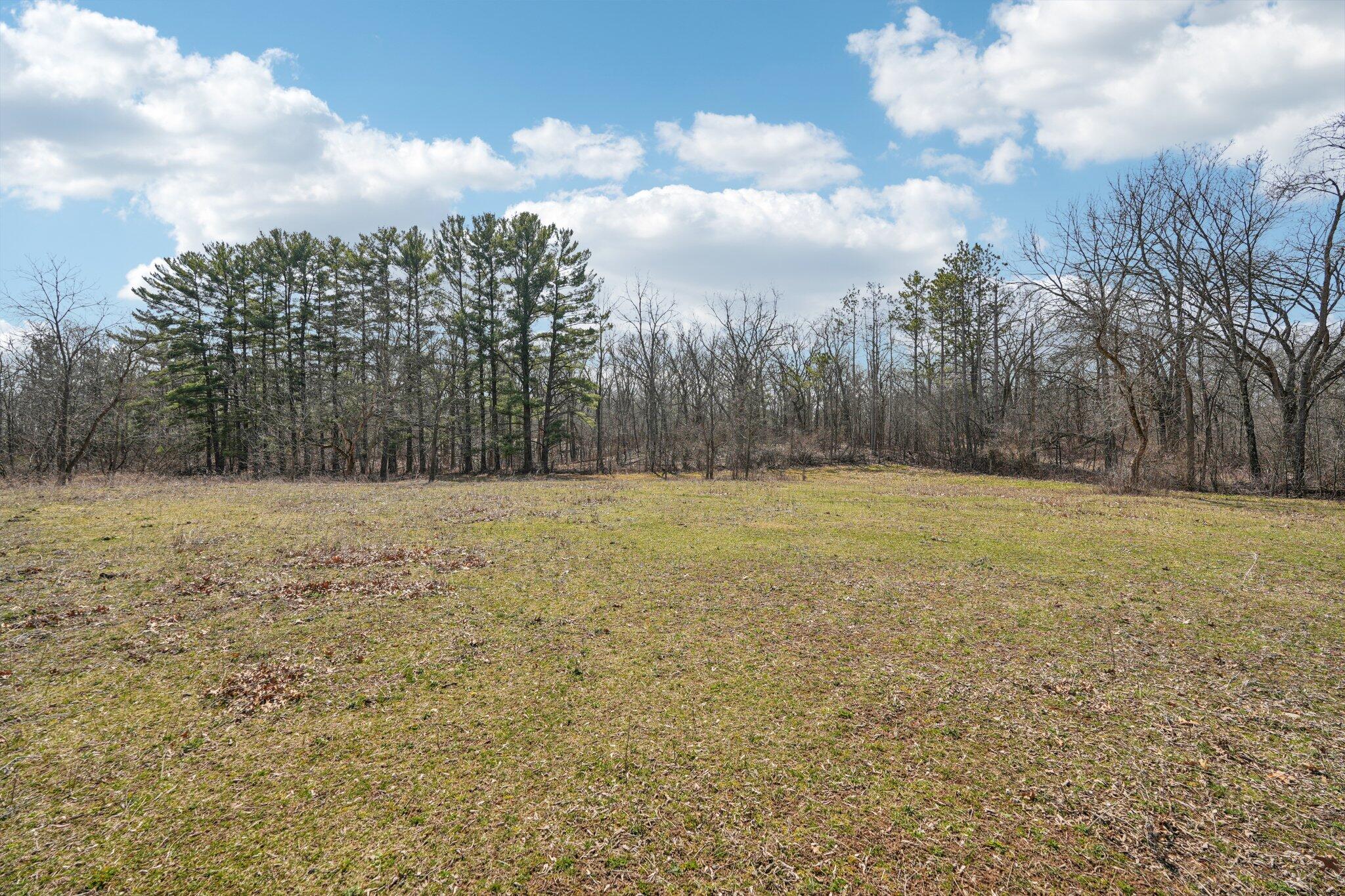 S102-w33389 County Road East Mukwonago, WI 53149 - Photo 21 of 49 47