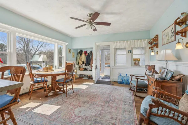 $750,000 | S102-w33389 County Road East, Mukwonago, WI 53149