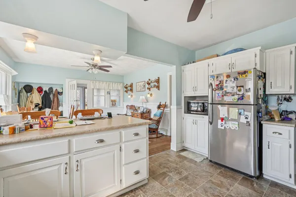 $750,000 | S102-w33389 County Road East, Mukwonago, WI 53149