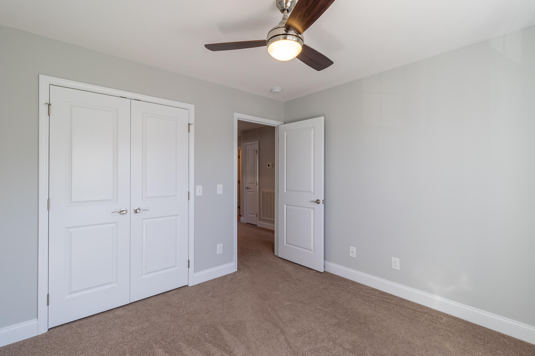 562 Suffolk Road Johnson City, TN 37615 - Photo 26 of 31 JG5A1676