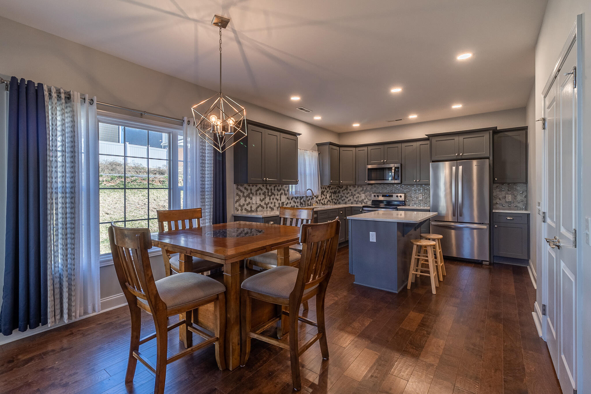 562 Suffolk Road Johnson City, TN 37615 - Photo 10 of 31 JG5A1641-HDR