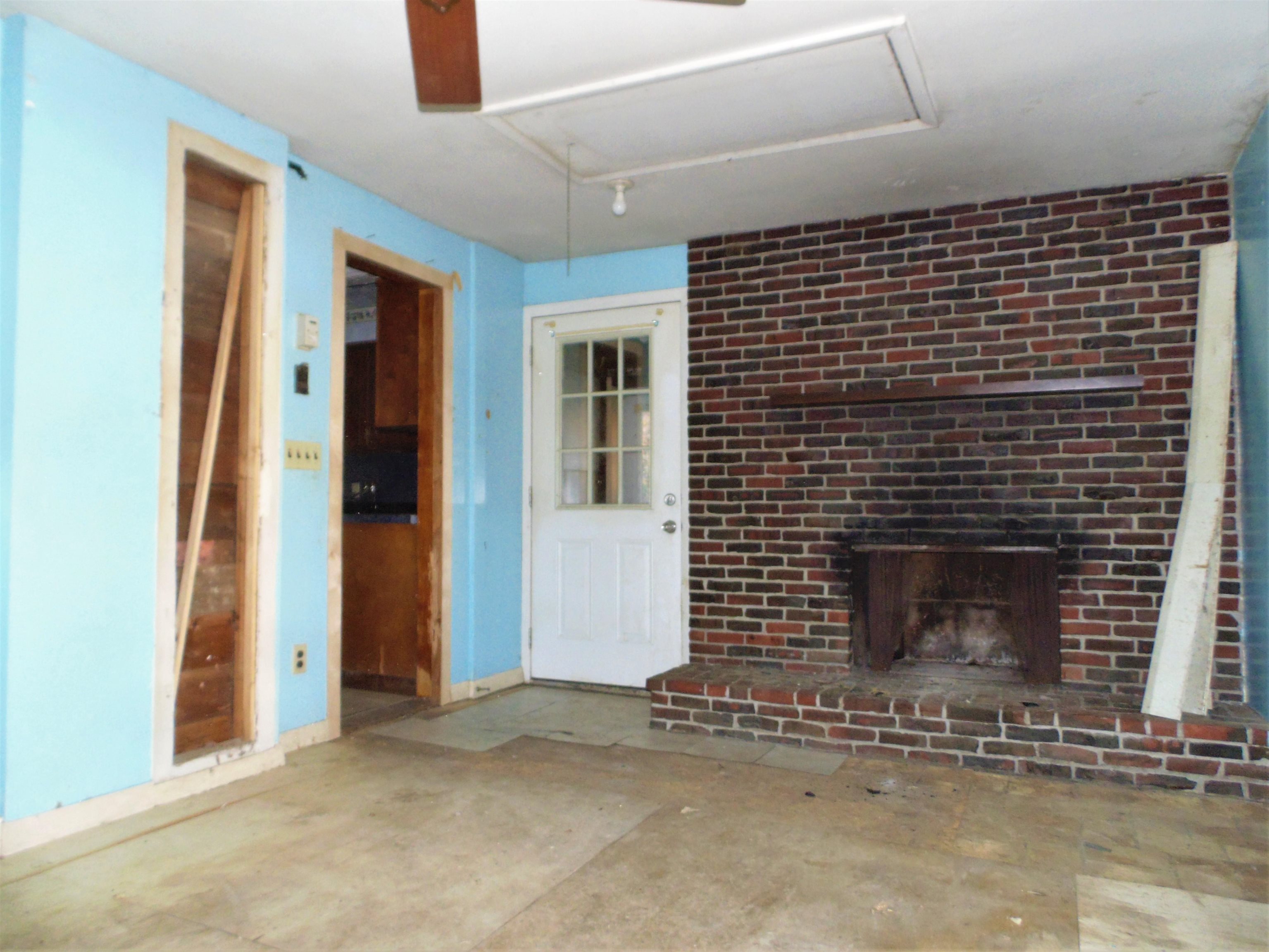 27 Spring Street Hinsdale, NH 03451 - Photo 19 of 23