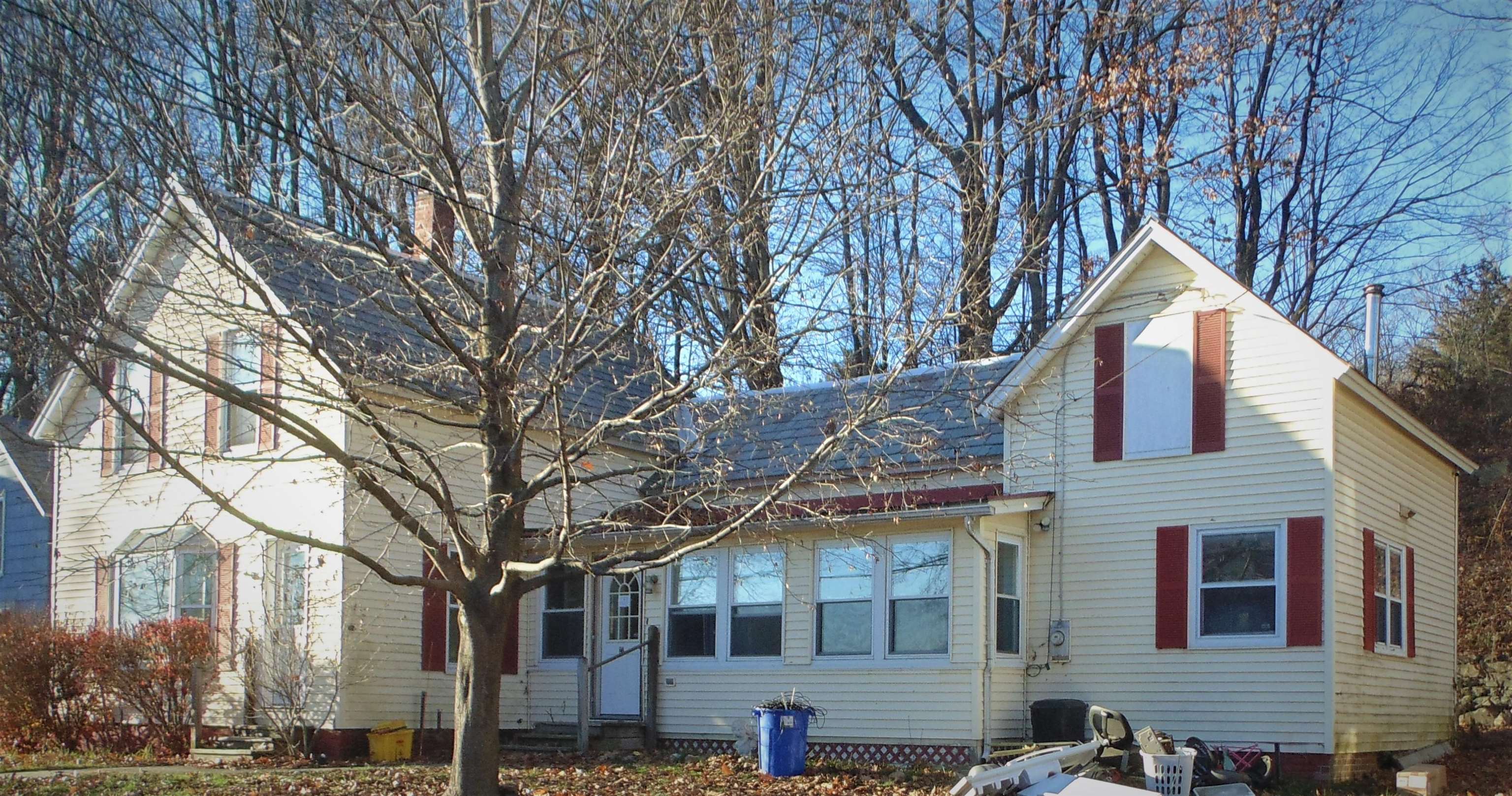 27 Spring Street Hinsdale, NH 03451 - Photo 3 of 23