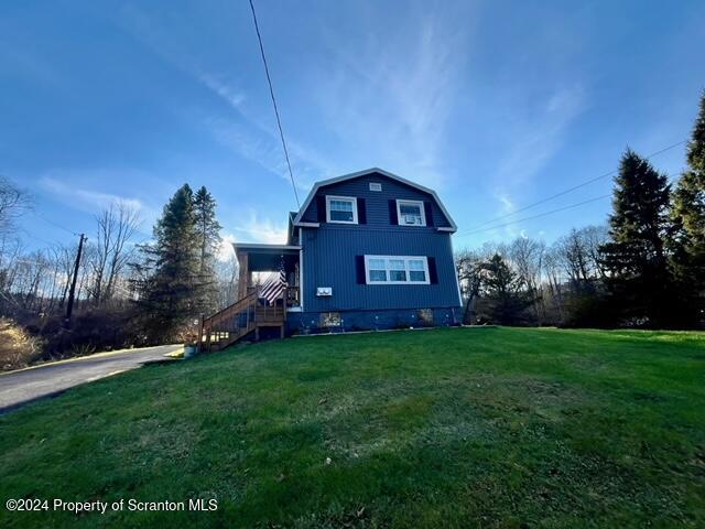 1308 State Rte 435 Moscow, PA 18444 - Photo 2 of 32 Gallery Image 2