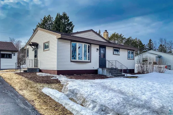 $339,900 | 817 Maple Bend Drive, Duluth, MN 55811