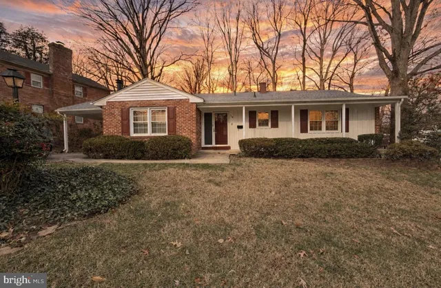 $429,900 | 7118 Lory Lane, Lanham, MD 20706
