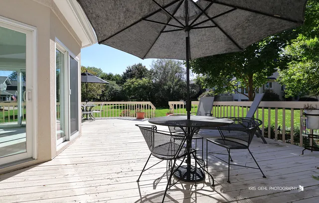 $675,000 | 2407 Wentworth Lane, Aurora, IL 60502