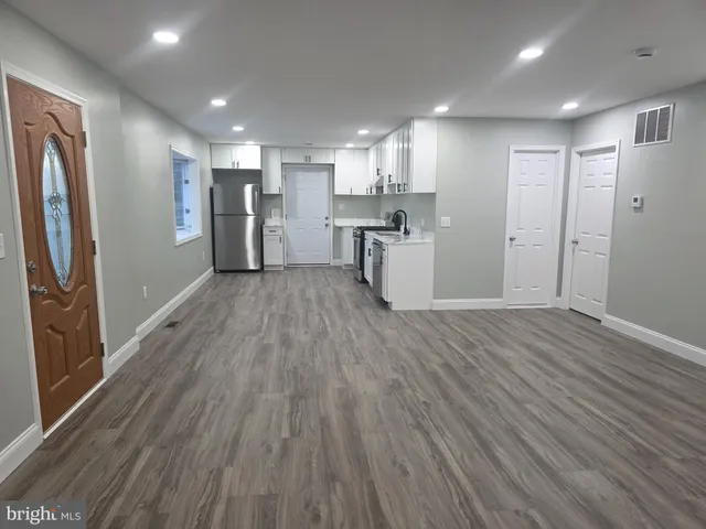 $4,800 | 3604 Lakota Road, Alexandria, VA 22303