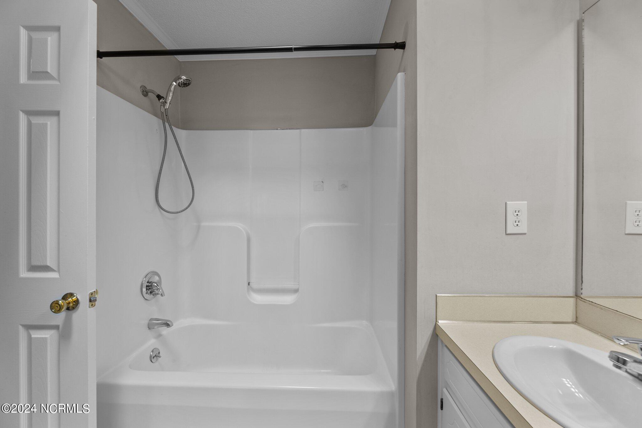 934 Spring Forest Road, Unit A5 Greenville, NC 27834 - Photo 28 of 48 22-web-or-mls-_S0A9962