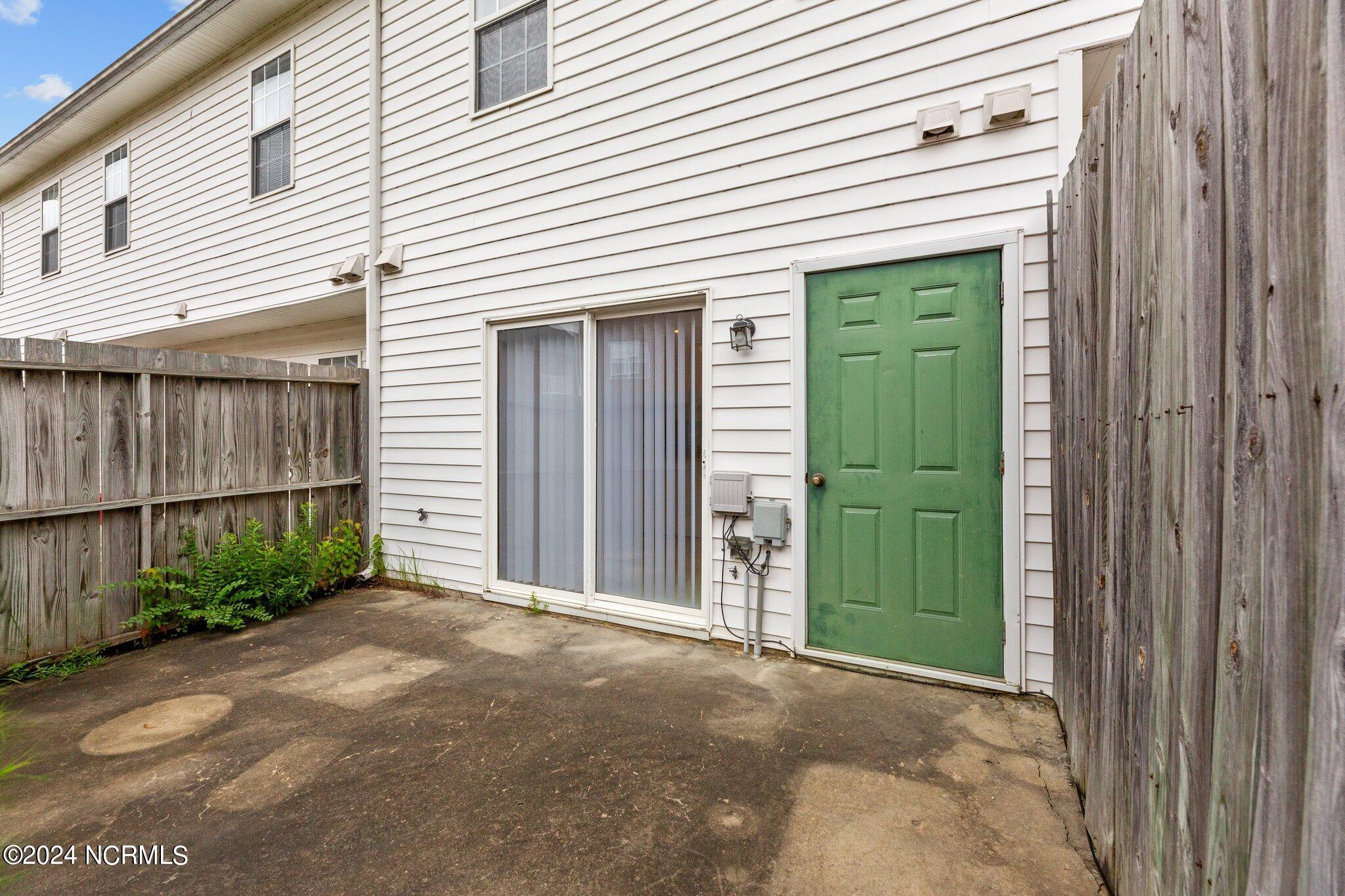 934 Spring Forest Road, Unit A5 Greenville, NC 27834 - Photo 33 of 48 46-web-or-mls-_S0A0064
