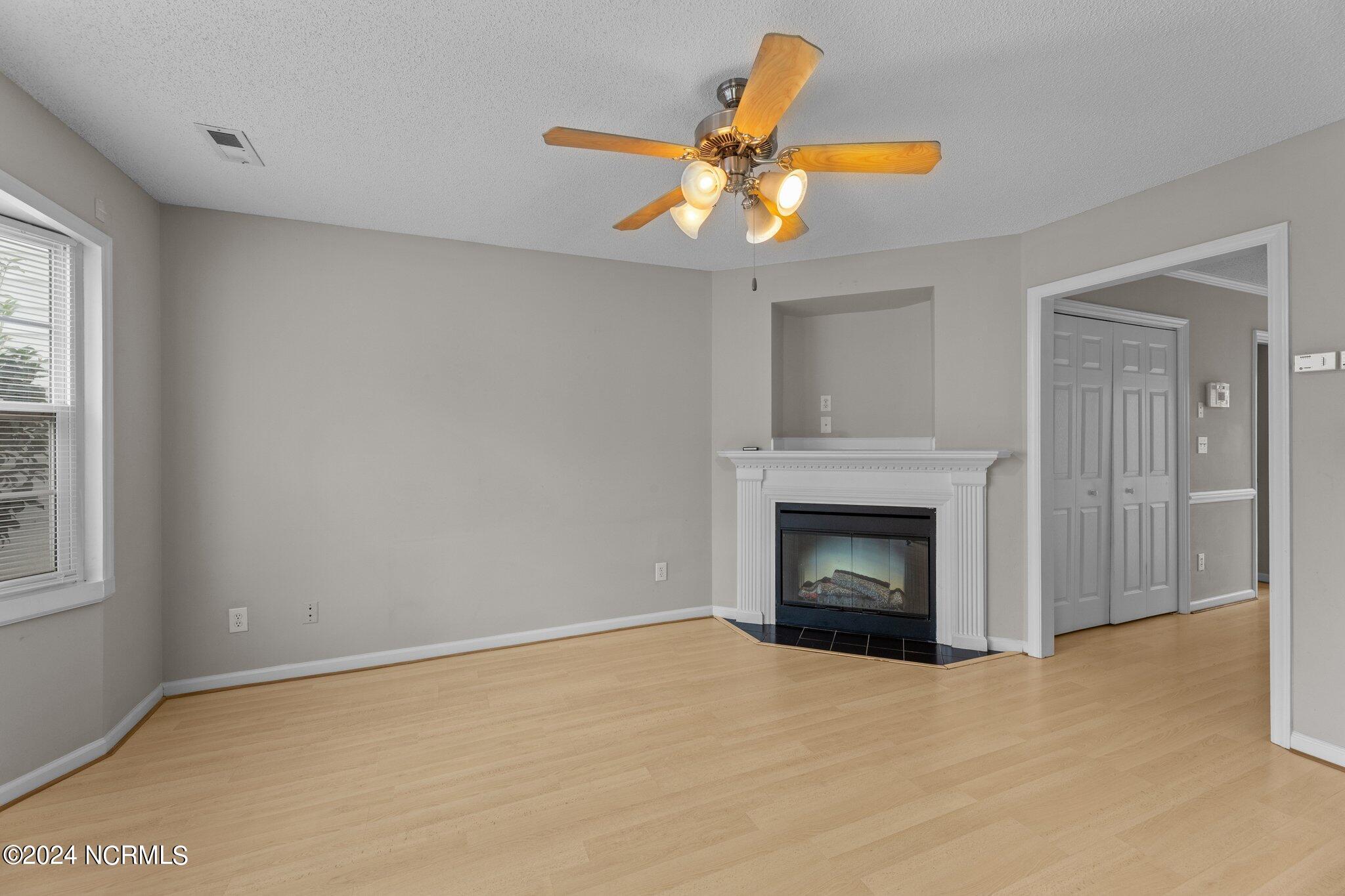 934 Spring Forest Road, Unit A5 Greenville, NC 27834 - Photo 9 of 48 30-web-or-mls-_S0A9986