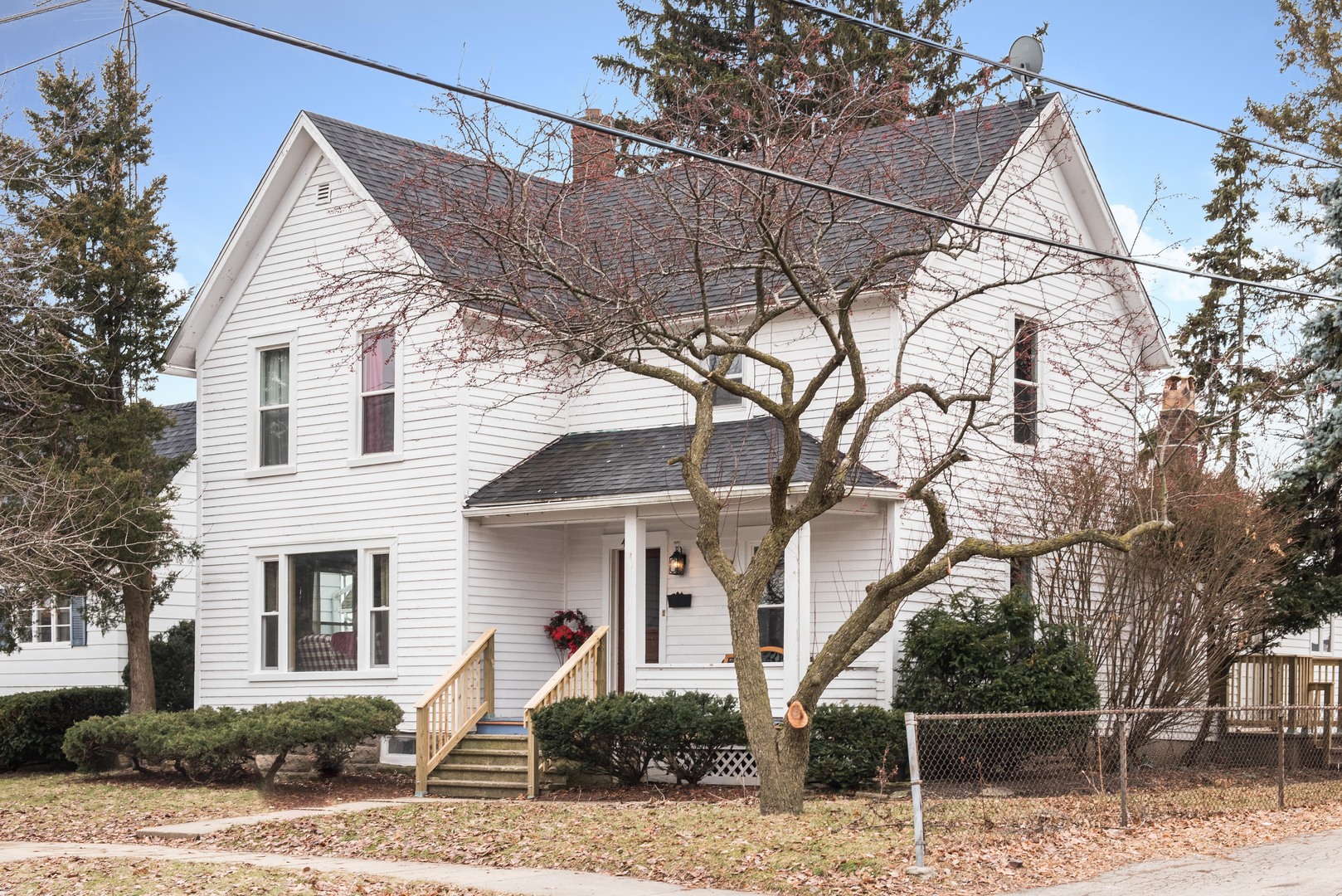 422 Pine Street DeKalb, IL 60115 - Photo 1 of 33
