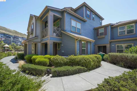 $575,000 | 6246 Boulder Lane, Unit 4807, Oakland, CA 94605