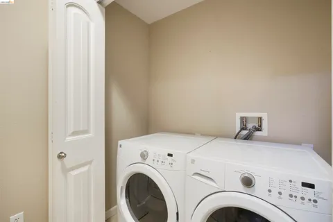 $575,000 | 6246 Boulder Lane, Unit 4807, Oakland, CA 94605