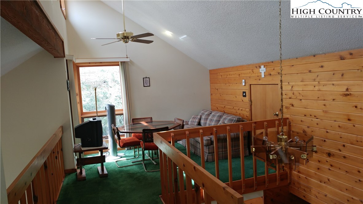 118 Lakeledge Road Beech Mountain, NC 28604 - Photo 12 of 40 Gallery Image 12
