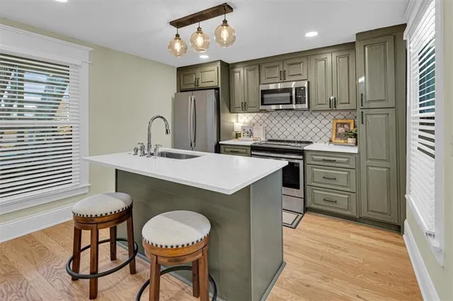 $285,000 | 307 East Street, Lathrop, MO 64465